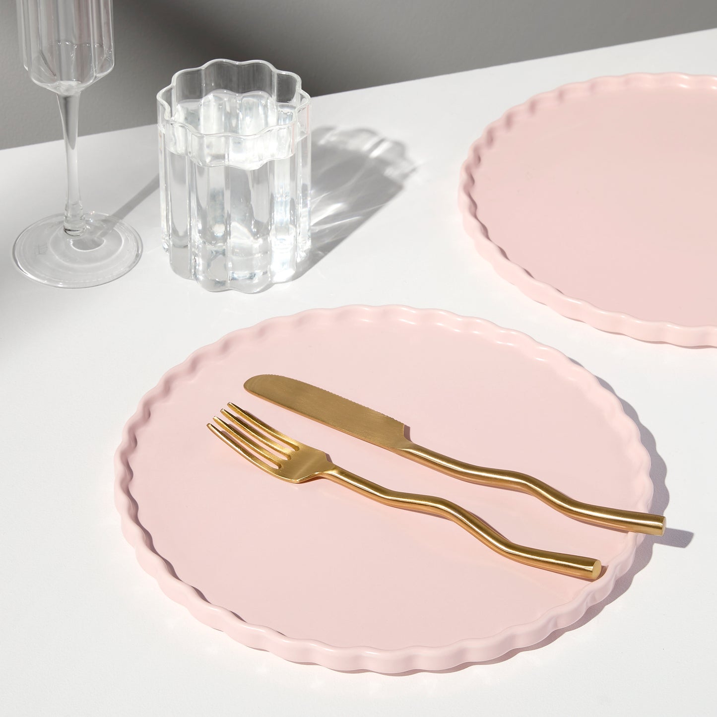 TWO X WAVE DINNER PLATES - PINK - Fazeek Dining Diningware Bowl